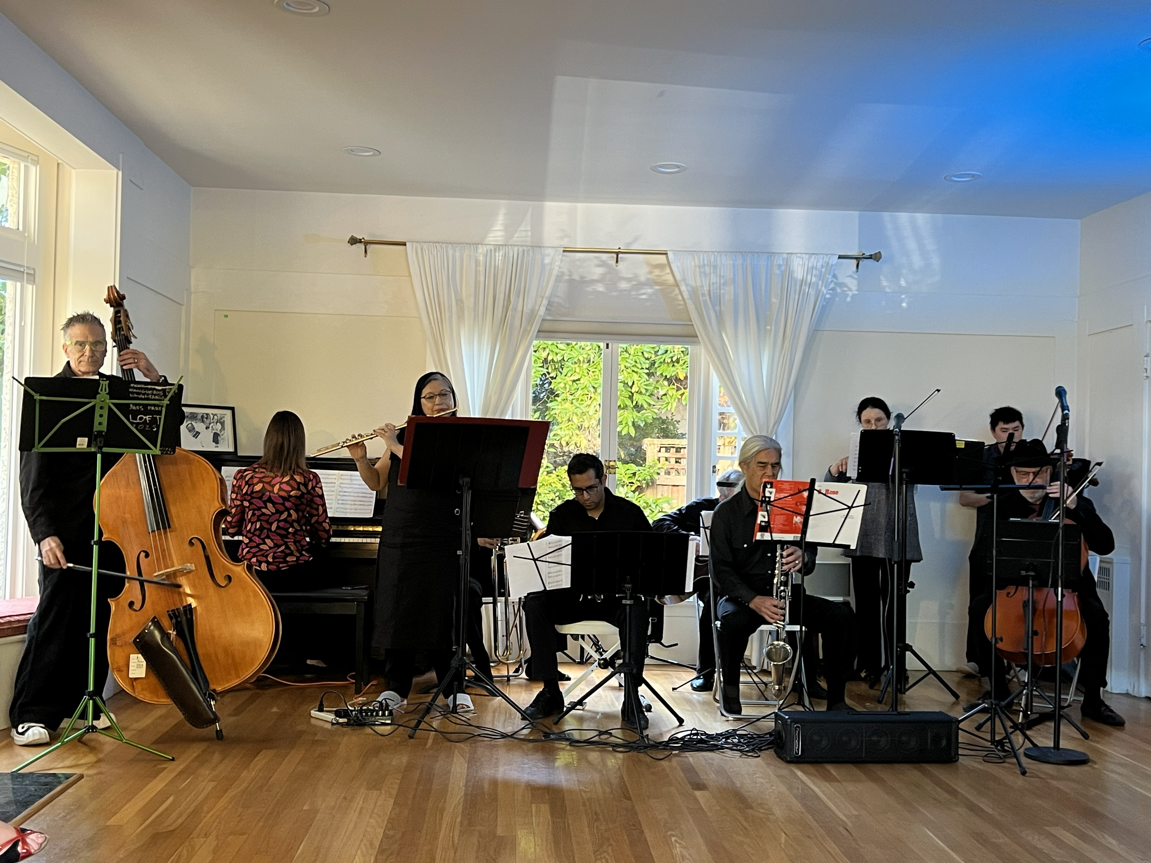 Live music setup during the event at Feeling Flow (Tea & Tango).